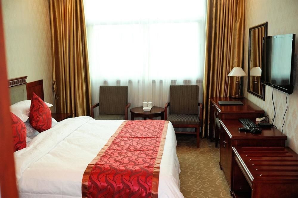 Huatian Grand Hotel Dengfeng ภายนอก รูปภาพ