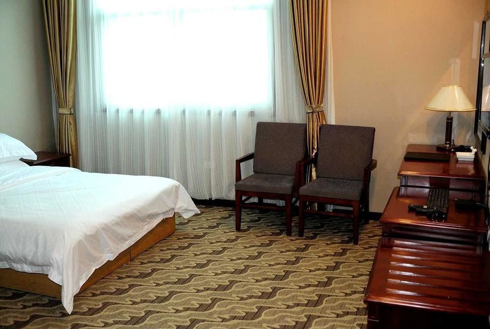 Huatian Grand Hotel Dengfeng ภายนอก รูปภาพ